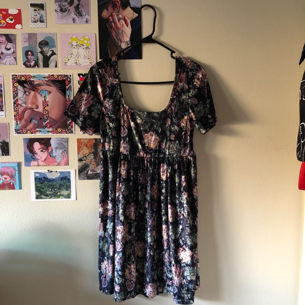 CURRENT MOOD FLORAL VELVET BABYDOLL DRESS 🖤
